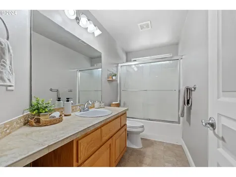3779 NW 4th Way Hillsboro OR 97124
