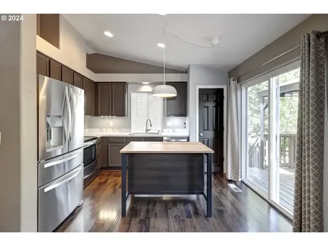 21804 Sw Roellich Avenue Sherwood OR 97140