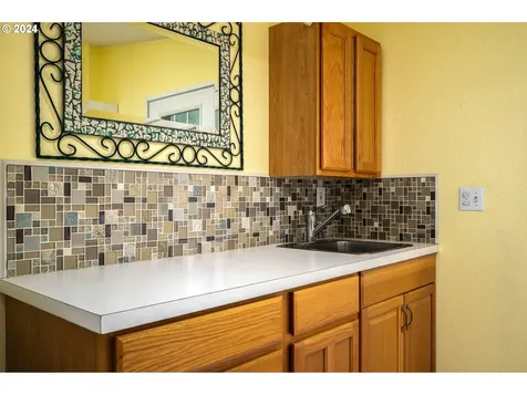 17165 S Holcomb Road Oregon City OR 97045