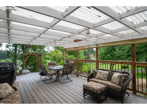 17165 S Holcomb Road Oregon City OR 97045