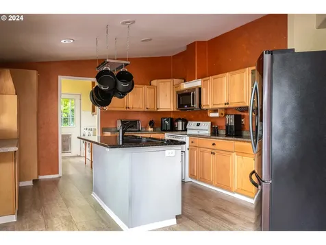 17165 S Holcomb Road Oregon City OR 97045