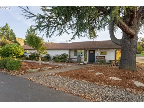 379 Osage Drive Roseburg OR 97471