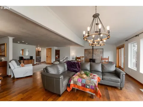 379 Osage Drive Roseburg OR 97471