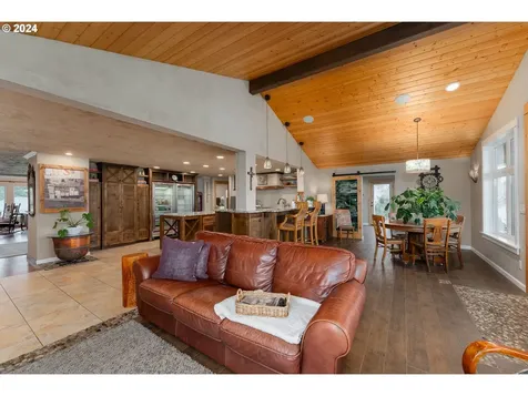 379 Osage Drive Roseburg OR 97471