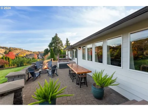 379 Osage Drive Roseburg OR 97471