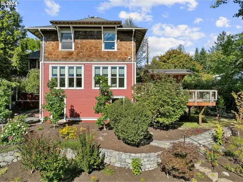 6672 SW Canyon Drive Portland OR 97225