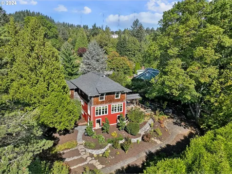 6672 SW Canyon Drive Portland OR 97225