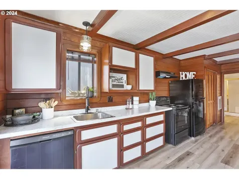 3445 NE Marine Drive Portland OR 97211