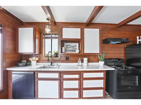 3445 NE Marine Drive Portland OR 97211