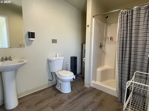 3445 NE Marine Drive Portland OR 97211