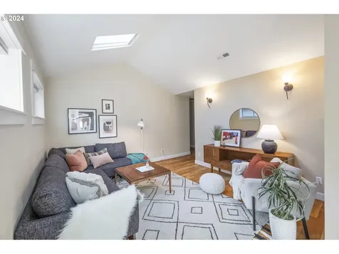 3617 Ne 10th Avenue Portland OR 97212