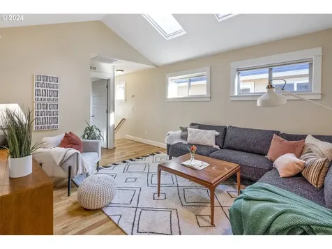 3617 Ne 10th Avenue Portland OR 97212