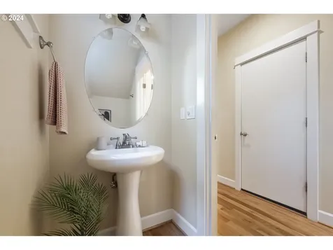 3617 Ne 10th Avenue Portland OR 97212