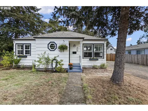 326 S 1st Street Cottage Grove OR 97424
