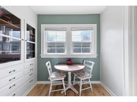 326 S 1st Street Cottage Grove OR 97424