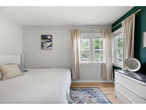 326 S 1st Street Cottage Grove OR 97424