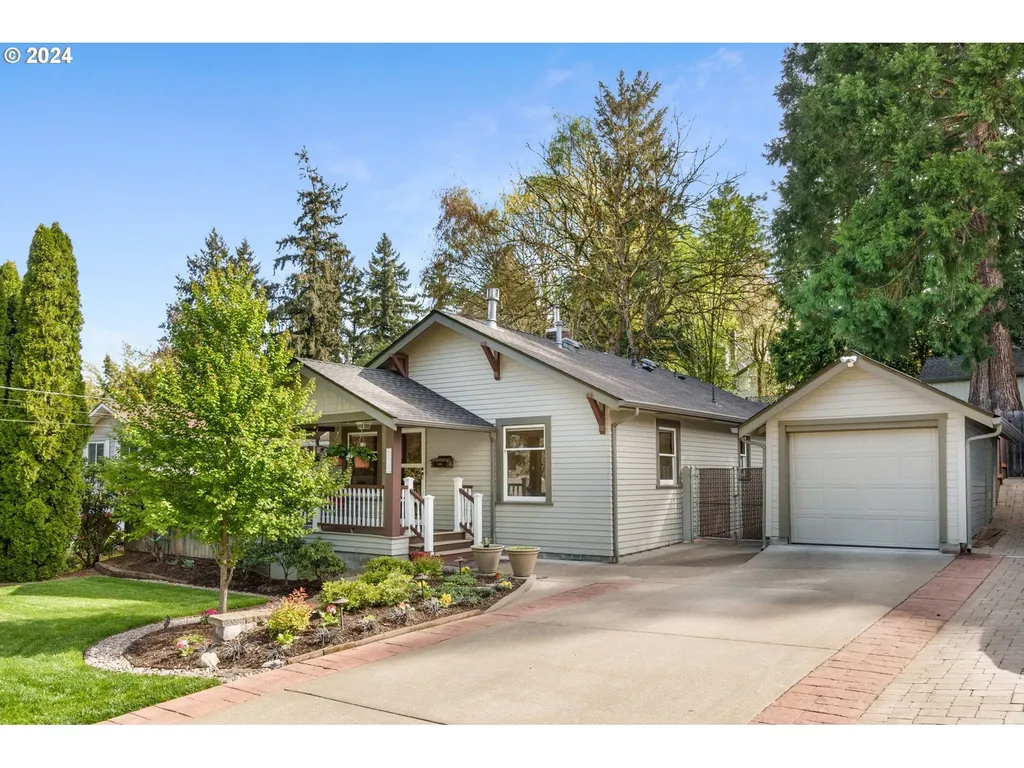 8132 Sw 41st Avenue Portland OR 97219