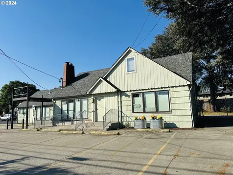 631 NE 102nd Avenue Portland OR 97220