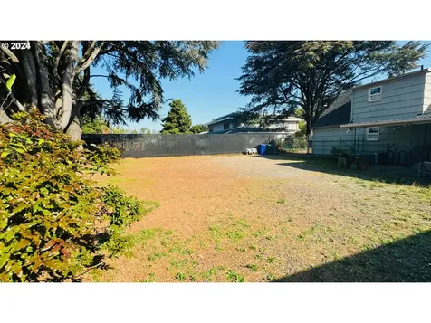 631 NE 102nd Avenue Portland OR 97220