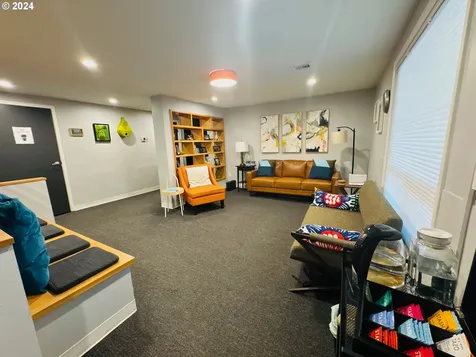 631 NE 102nd Avenue Portland OR 97220