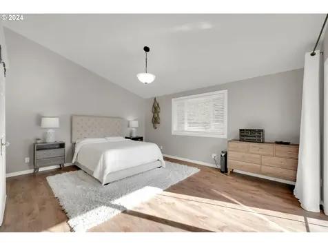 927 S 47th Street Springfield OR 97478