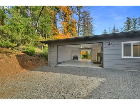 927 S 47th Street Springfield OR 97478