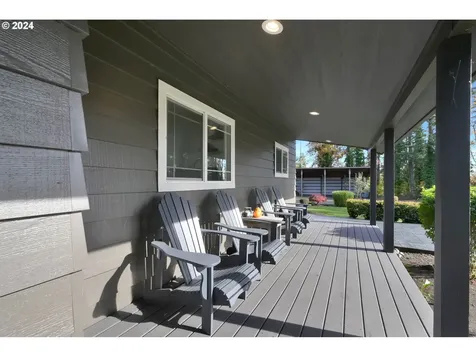 927 S 47th Street Springfield OR 97478