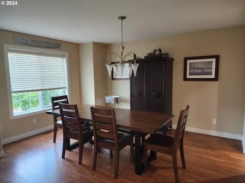 311 Trout Street Molalla OR 97038