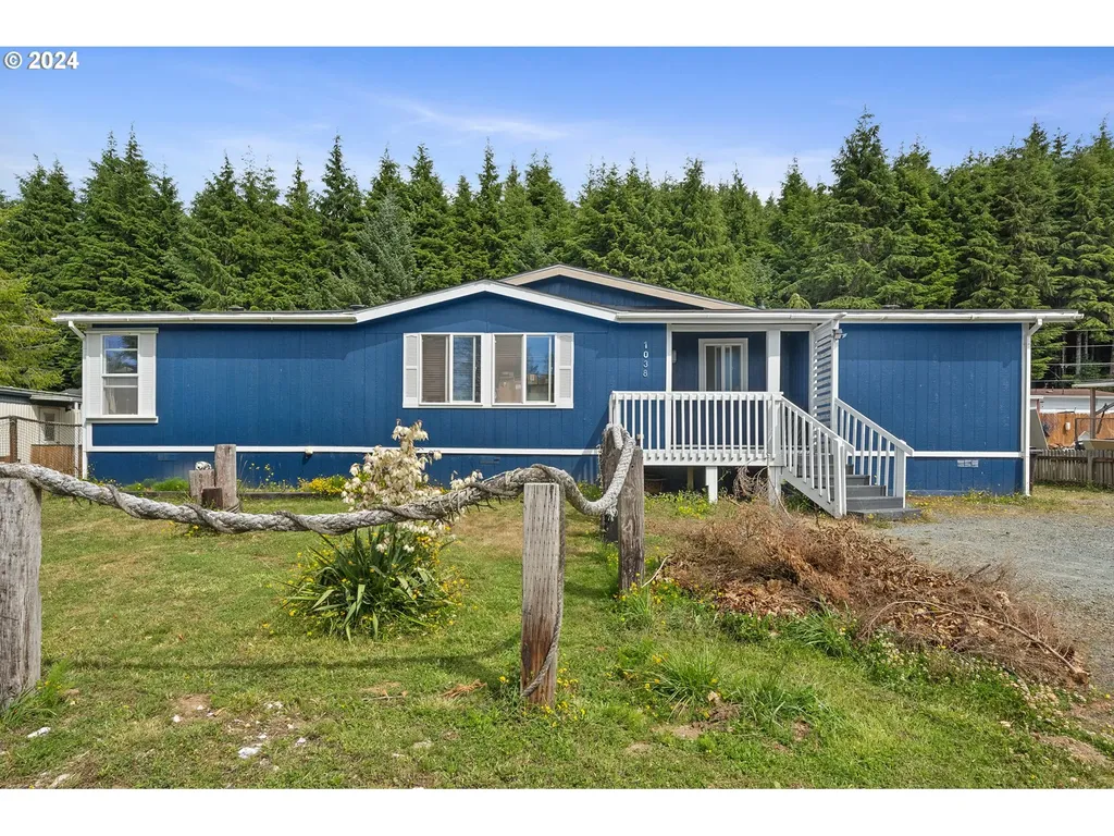 1038 S Island Street Rockaway Beach OR 97136