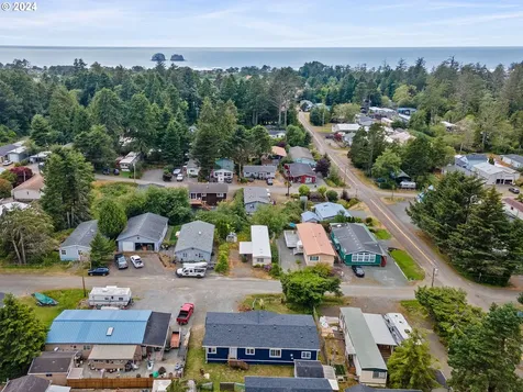 1038 S Island Street Rockaway Beach OR 97136
