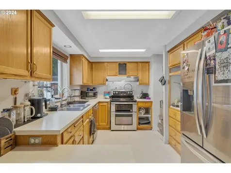 1038 S Island Street Rockaway Beach OR 97136
