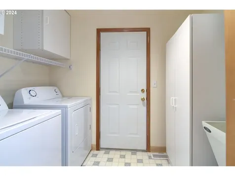 4083 SE 30th Street Gresham OR 97080