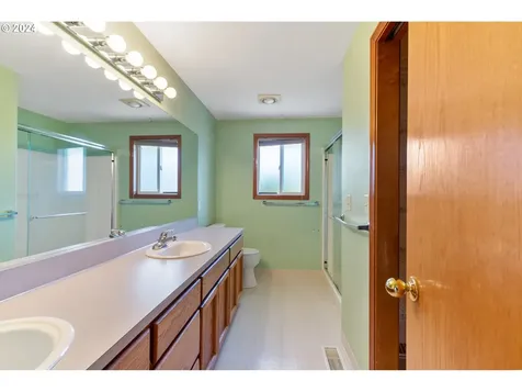 4083 SE 30th Street Gresham OR 97080