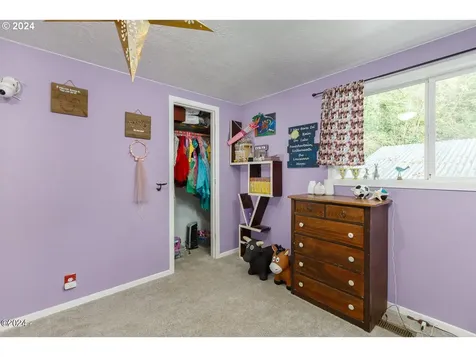 277 Ne 10th Street Toledo OR 97391