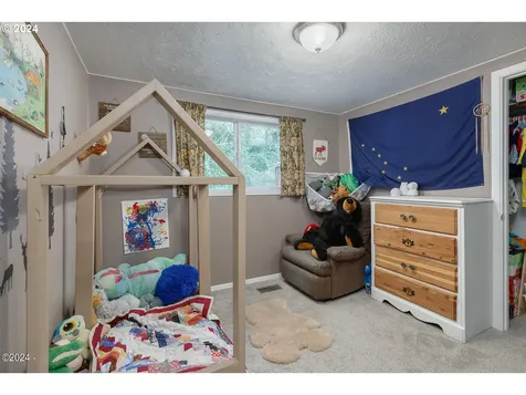 277 Ne 10th Street Toledo OR 97391