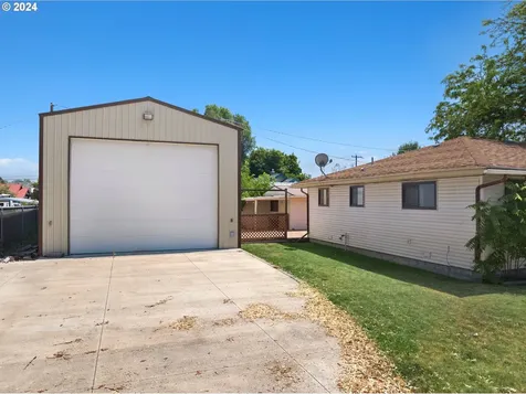 2608 5th Street Baker City OR 97814