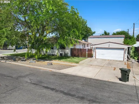 2608 5th Street Baker City OR 97814