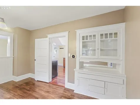 4938 SE 72nd Avenue Portland OR 97206