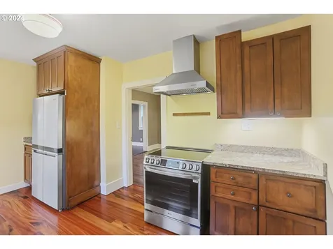 4938 SE 72nd Avenue Portland OR 97206