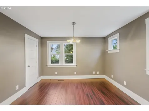 4938 SE 72nd Avenue Portland OR 97206
