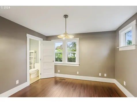 4938 SE 72nd Avenue Portland OR 97206