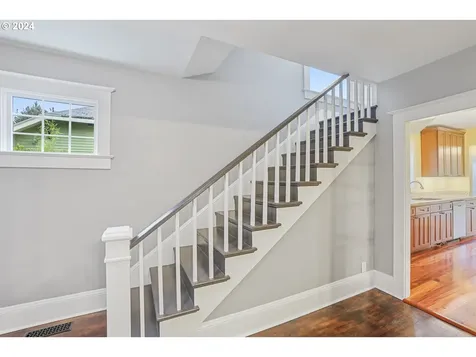 4938 SE 72nd Avenue Portland OR 97206