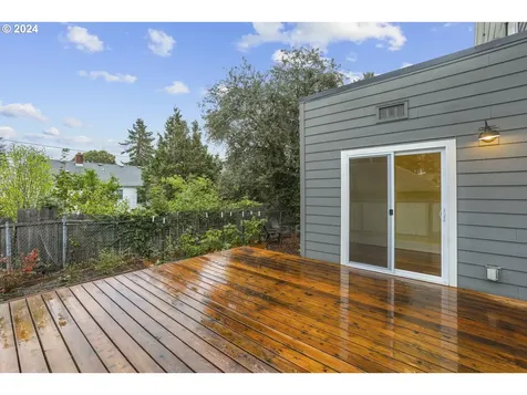 4938 SE 72nd Avenue Portland OR 97206