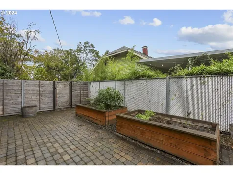 4938 SE 72nd Avenue Portland OR 97206