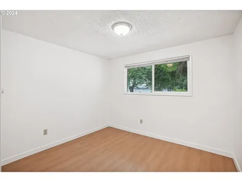 800 NE 4th Street Gresham OR 97030