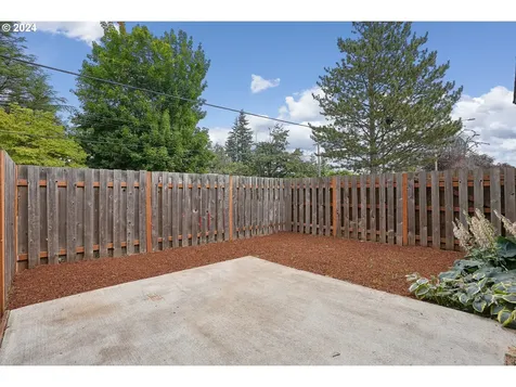 800 NE 4th Street Gresham OR 97030