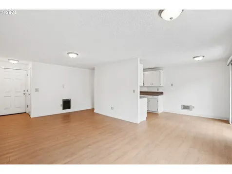 800 NE 4th Street Gresham OR 97030