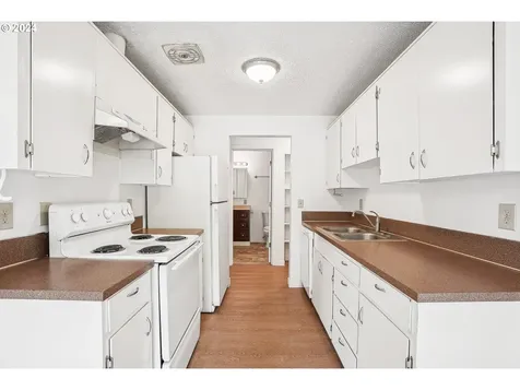 800 NE 4th Street Gresham OR 97030