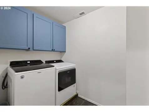 668 Kaitlin Lane Medford OR 97501