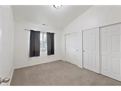 668 Kaitlin Lane Medford OR 97501